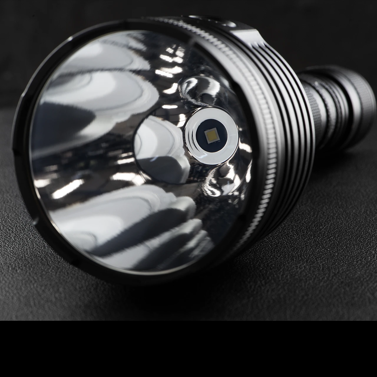 Nitecore P30i 4 Nitecore P30i - Image 2