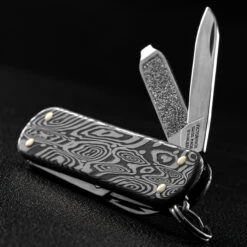 Victorinox Classic SD Brilliant Damascus 15 Victorinox Classic SD Brilliant Damascus -Survivor Gear Shop BMC 0622134.7 65649.1671206029.1280.1280 83525.1671207008