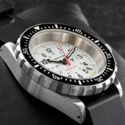 Marathon Arctic Diver's Quartz (TSAR) Large -Survivor Gear Shop MA WW194007SS 0530.3 89955.1649841003.1280.1280 56817.1649847615