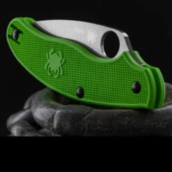 Spyderco UK Penknife Salt Green 14 Spyderco UK Penknife Salt Green -Survivor Gear Shop SC94PGR.4 20298.1663670864.1280.1280 53833.1663932164