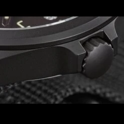 Traser H3 P59 Essential M Black NATO