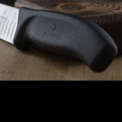 Victorinox Swiss Classic Slicing Knife 7 Victorinox Swiss Classic Slicing Knife -Survivor Gear Shop slicing2 44915.1648462957