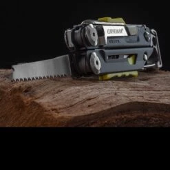 Leatherman Signal 16 Leatherman Signal -Survivor Gear Shop wit lt700bldet3 31458.1587418991